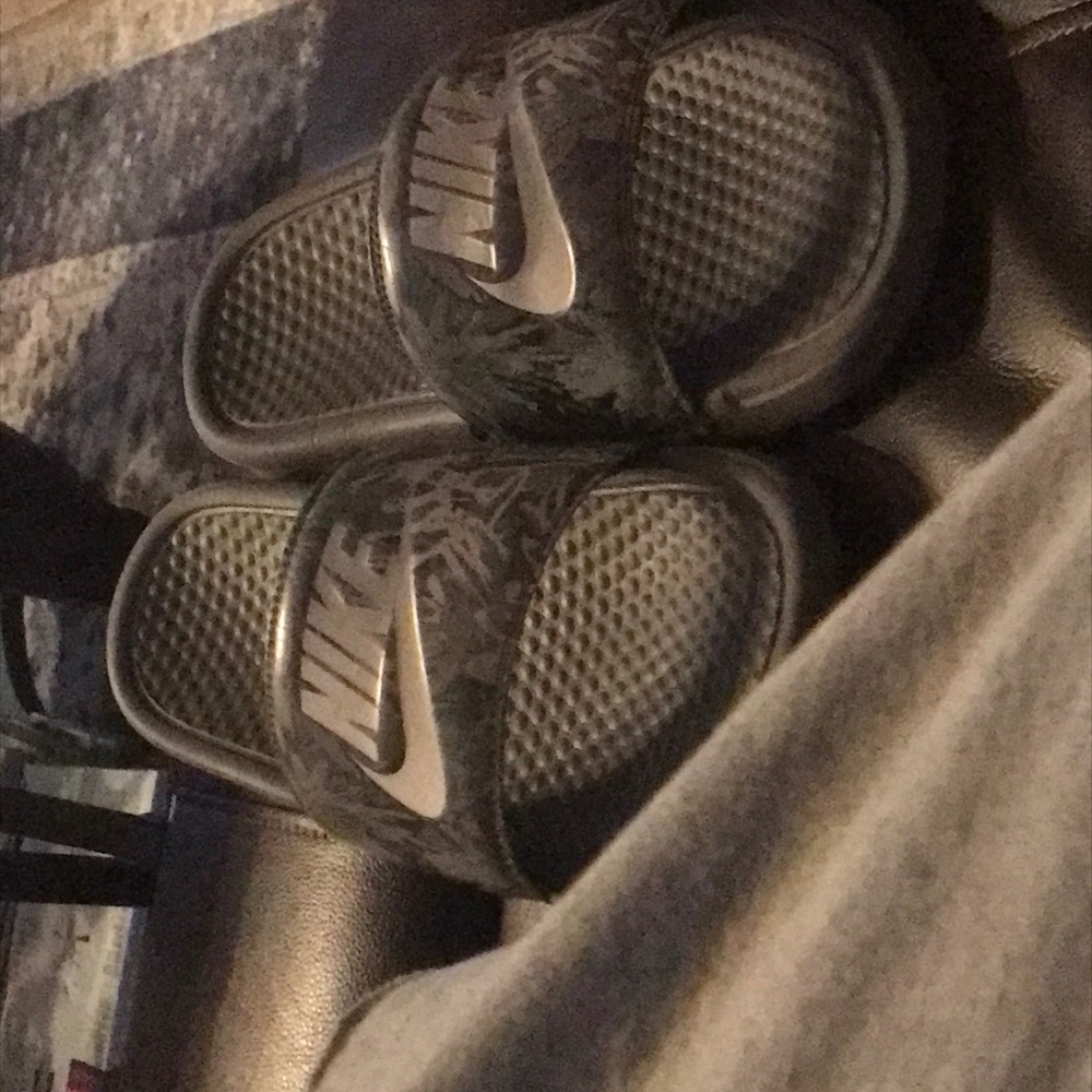 Nike grey and white slides